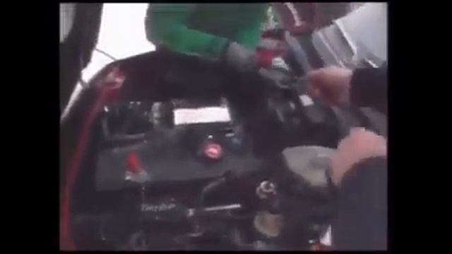 Renault 21 2.0 Turbo 250ch Record sur glace 250km/h 1988 смотреть онлайн