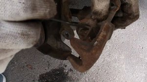 Замена тормозных дисков и колодок на Honda Jazz