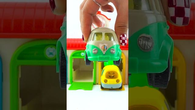 #Shorts - Интересное видео о том, как сделать фигурку-трансформер с помощью Rainbow Car ASMR