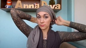 Вдохновение от Лары Назиры - "хвостатый" головной убор из палантина.