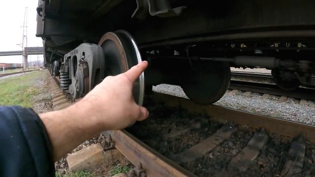 О чём говорят НАДПИСИ И ЗНАКИ на кузовах вагонов! Вагонник. Железная дорога. смотреть онлайн