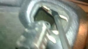 Как закрутить шуруп в труднодоступном месте