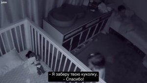 Пока родители спали, камера в детской записала что-то удивительное.
