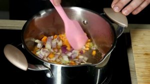 Зеленые щи с индейкой SETRA и щавелем