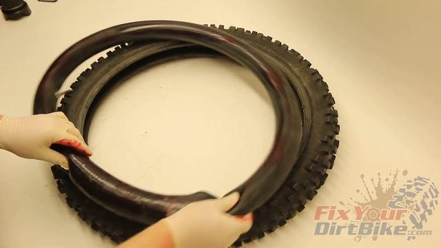 How To Apply Rubber Grease To Your Dirt Bike Tube | Fix Your Dirt Bike смотреть онлайн