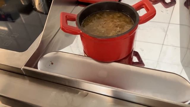 Дочке исполнился годик. Море детей, родных и еды. Рецепт лукового супа и плова. VLOG смотреть онлайн