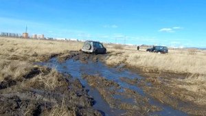 На Lexus LX 470 по грязи! Чуть не схватили гидроудар. Land Cruiser 100, 80, Carib, УАЗ, Нива и др.