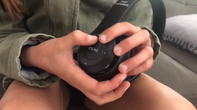 How to pair wireless head phones to your TV P47 wireless смотреть онлайн