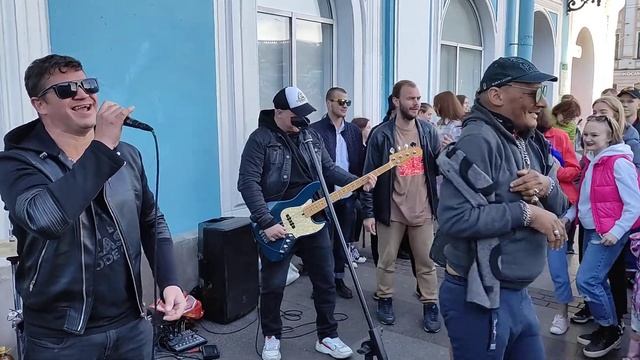 Ярослав Евдокимов - "Фантазёр", группа Висконти по вечерам выступает на набережной канала Грибоедов