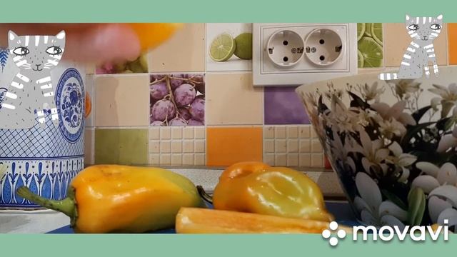 Салат из пекинской капусты, копченой курочки и болгарского перца