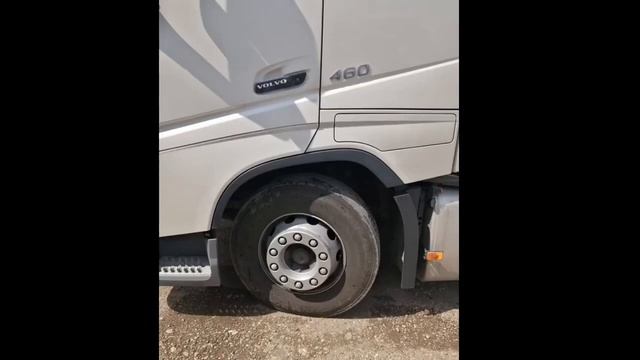 Расширители колесных арок на Volvo смотреть онлайн