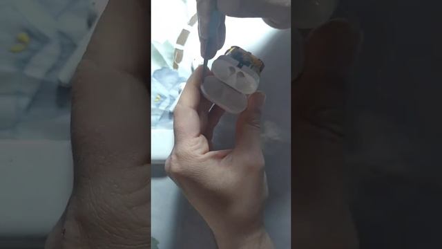 Не работает крышка AirPods смотреть онлайн