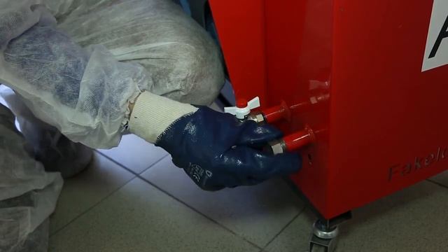 Установки низкого давления для напыления и заливки пенополиуретана  Факел