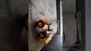 Трактор из железного конструктора?????