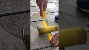 Монтаж самоклеящихся противоскользящих лент