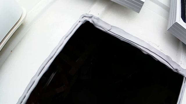 2019 FIAMMA TURBO 28 F ROOF VENT INSTALL // Renault Master Campervan Conversion - Part 11 смотреть онлайн