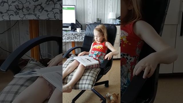 Читает Стеша. Сказка об умном мышонке. Маршак.
