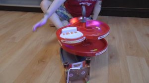 Гибкий Трек с пожарной машиной - собираем и играем Flexible Track with a fire truck