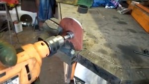 Съёмник (стяжки) для пружин своими руками.Как сделать.Puller for springs how to make