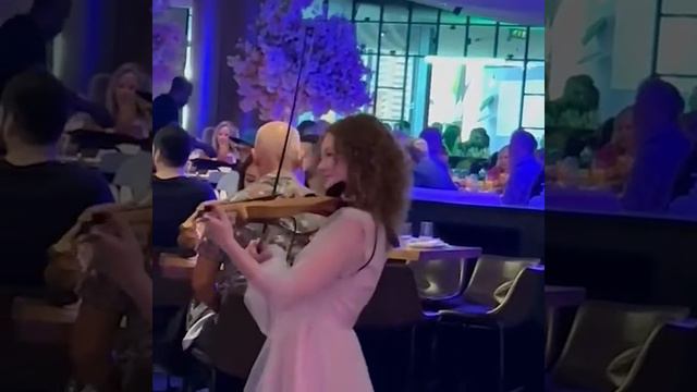 ALINA VIOLINIST FROM UKRAINE смотреть онлайн