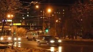 Мурманск. Троллейбус проезжает новую сходную стрелку