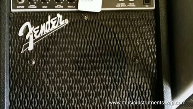 Music Instrument Swap Promo #10: Epiphone LP JR & Peavey Backstage Chorus смотреть онлайн