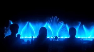 Шоу танцующих фонтанов на Кипре, г. Протарас