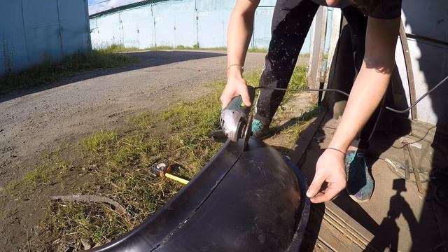 ВАЗ 2102, ЮЖНЫЙ ПОРТ, РЕМОНТ ЗАДНЕЙ АРКИ смотреть онлайн