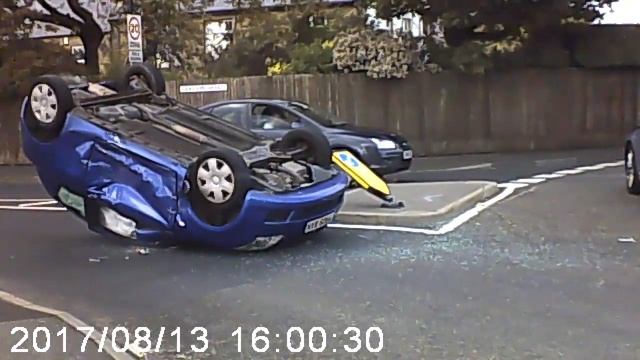 Volvo Vs Suzuki Real Life e Crash Test.. смотреть онлайн