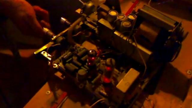 Ламповый усилитель из радиолы «УРАЛ-1» 1965 года смотреть онлайн