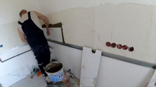 Рабочая зона кухни за 2 часа. Как класть плитку. смотреть онлайн