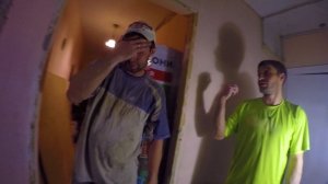 Оштукатурили Сан.узел.Подвожу материал.