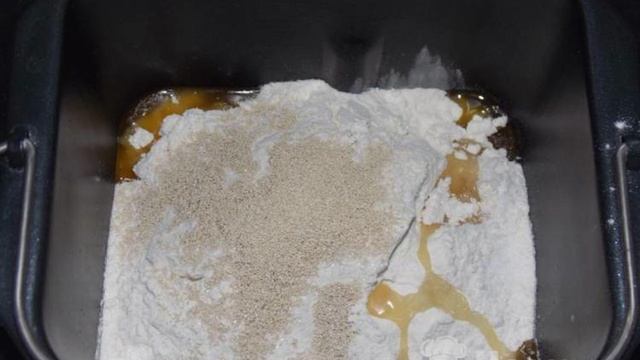 Домашние беляши с куриным фаршем в хлебопечке