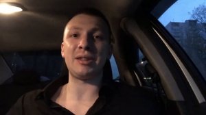 Как вести себя с девушкой друга? Что делать, если девушка друга начинает флиртовать с тобой?