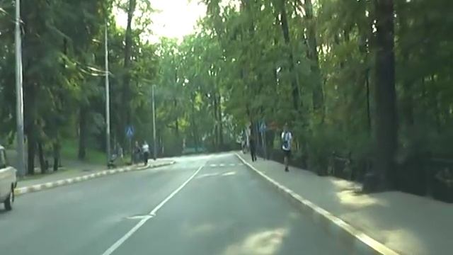 Спокойная атмосфера для ученика при первом выезде в город смотреть онлайн