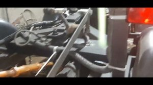 не удачный механизм ручного подъёма навески на минитрактор переломка.
