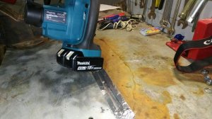 Описание Makita duc 252z