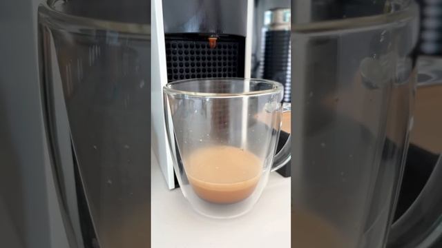 How to make a full cup of coffee with Nespresso Essenza Mini #tutorial #coffee