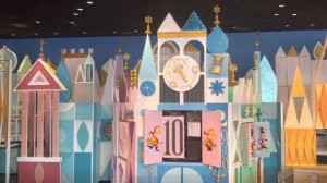Its A Small World FULL 10:00 Clock Parade 2022