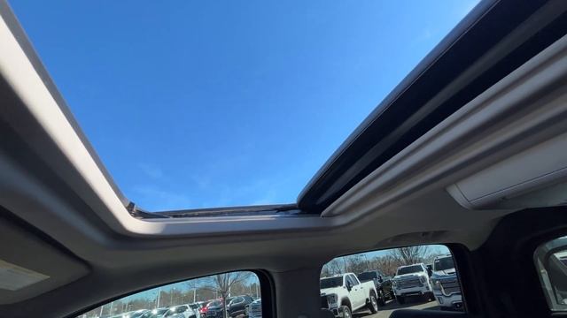 2013 Chevrolet Avalanche LTZ Black Diamond 5.3 POV Test Drive & 80,000 Mile Review смотреть онлайн