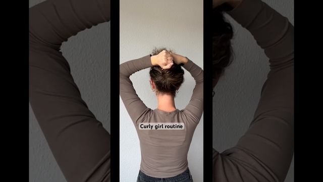 #curlyhair #curly #curls #кудри #кудрявыйметод #curlyhairstyles #ootd #lookoftheday #deepcurly смотреть онлайн