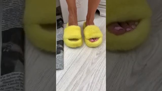 Меховые тапочки смотреть онлайн