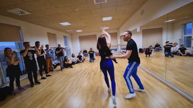 Bachata musicality by Gregory and Karolina смотреть онлайн