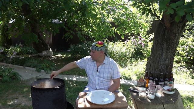 Свинная рулька на углях и пьяная капуста к ней