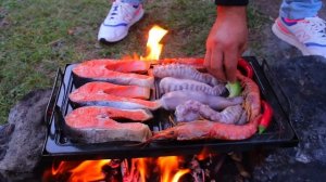 ЖАРЕНАЯ РЫБА НА ВУЛКАНИЧЕСКОМ КАМНЕ