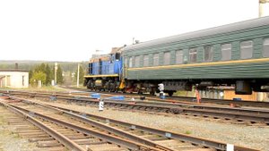 Тепловоз ТЭМ2-5746 с пригородным поездом Кузино - Чусовская