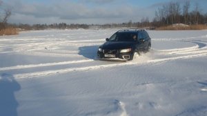 volvo xc70 в снегу