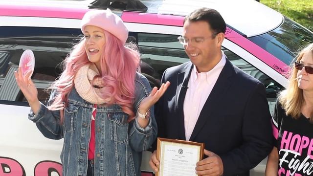 Minute with the Mayor - GIT Your Pink On смотреть онлайн