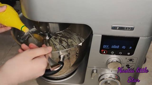 Шоколадный торт "Красный бархат" смотреть онлайн