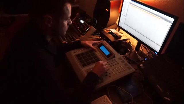 MPC 3000 and Revox A77 meet House смотреть онлайн